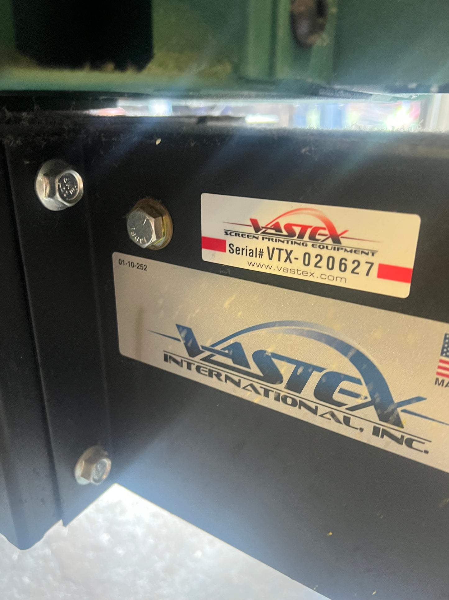 USED- Vastex 6 color 6 station v-2000HD (red Auto flash, adult & youth pallets included)