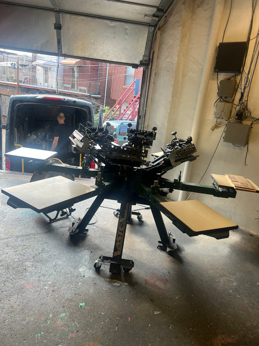 USED- Vastex 6 color 6 station v-2000HD (red Auto flash, adult & youth pallets included)