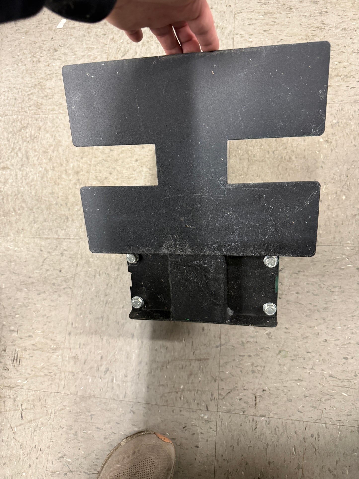 USED: Vastex 4pcs Koozie Pallet